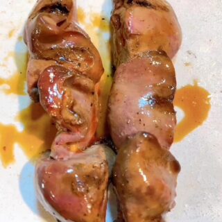 毎度ありがとうございます！ やきとりてるちゃんです…